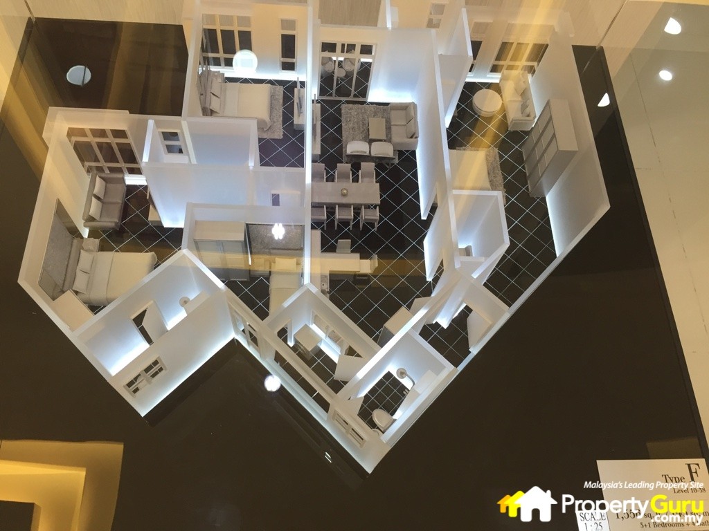 008 J.Dupion - Type F Unique Design