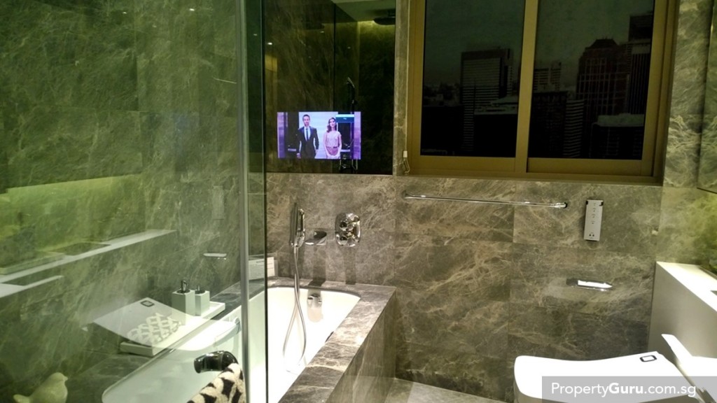 4BR master bathroom with magic mirror