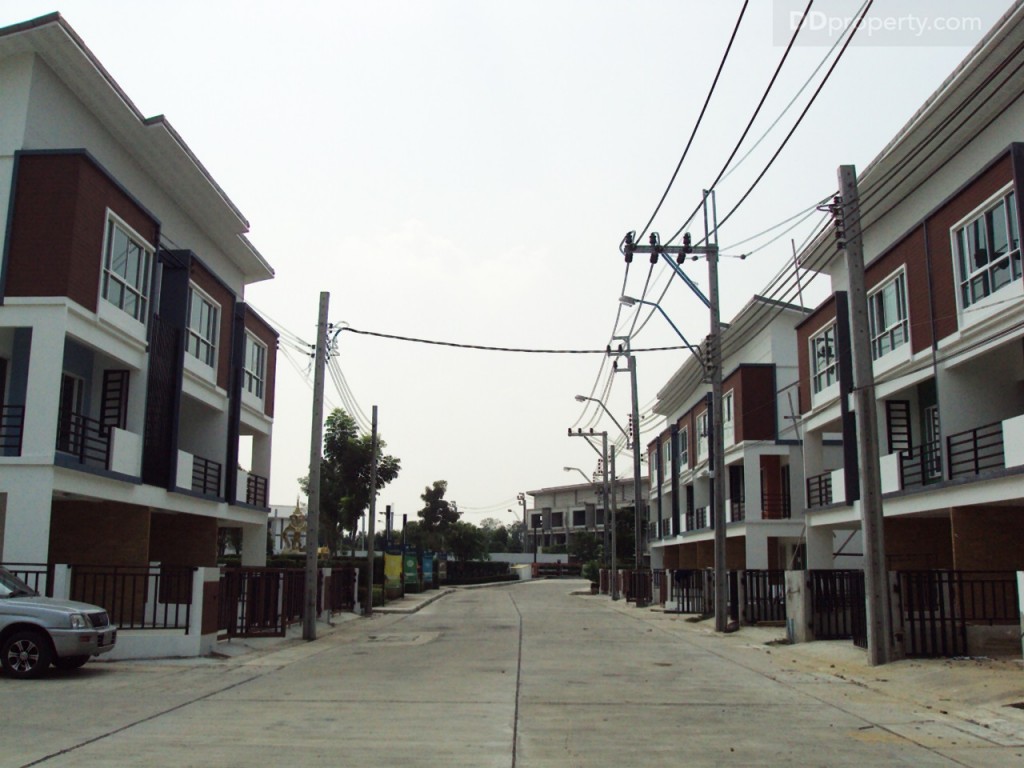 Four Seasons Ratchapruek-Rattanathibetp28-017