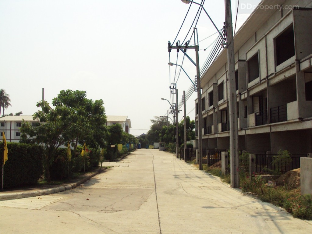 Four Seasons Ratchapruek-Rattanathibetp34-023