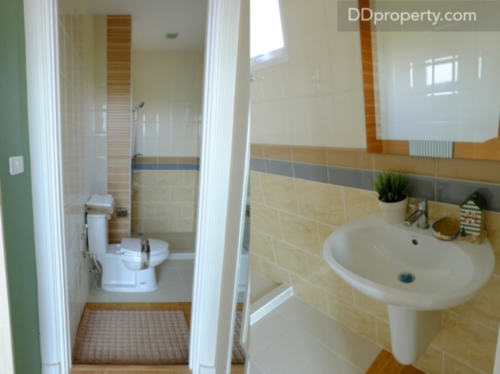 ห้องน้ำส่วนตัวในห้องนอนใหญ่ชั้น 3