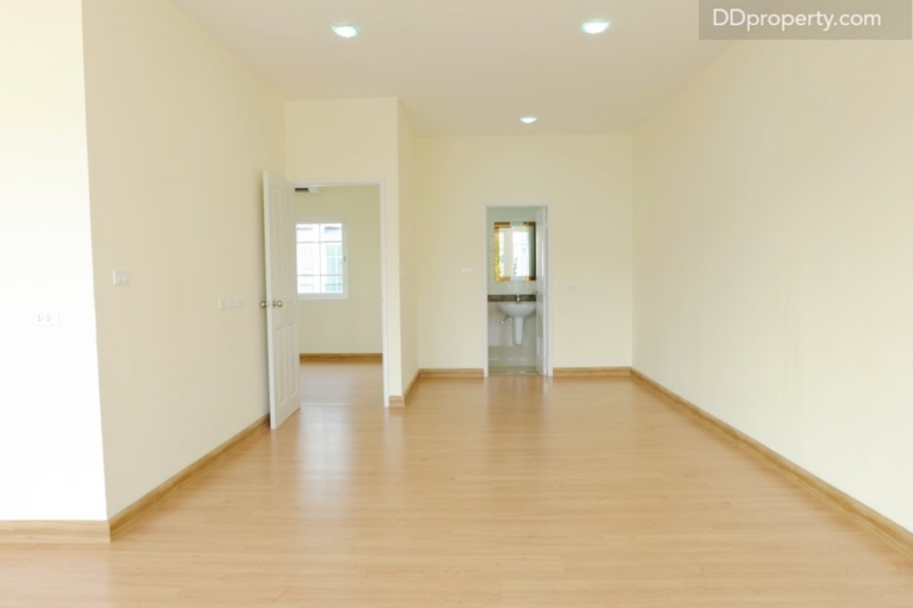 มุมเมื่อมองจากหลังห้อง