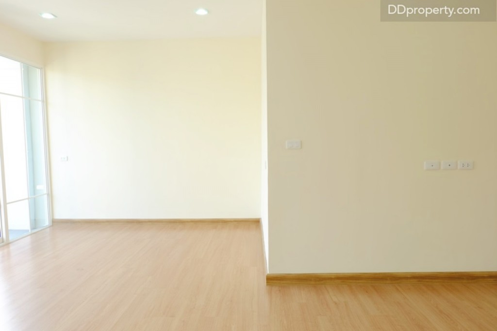 โซนที่ บ้านตัวอย่างให้ไอเดียเป็น walk-in closet ณ ชั้นสองของแบบบ้าน Buckingham