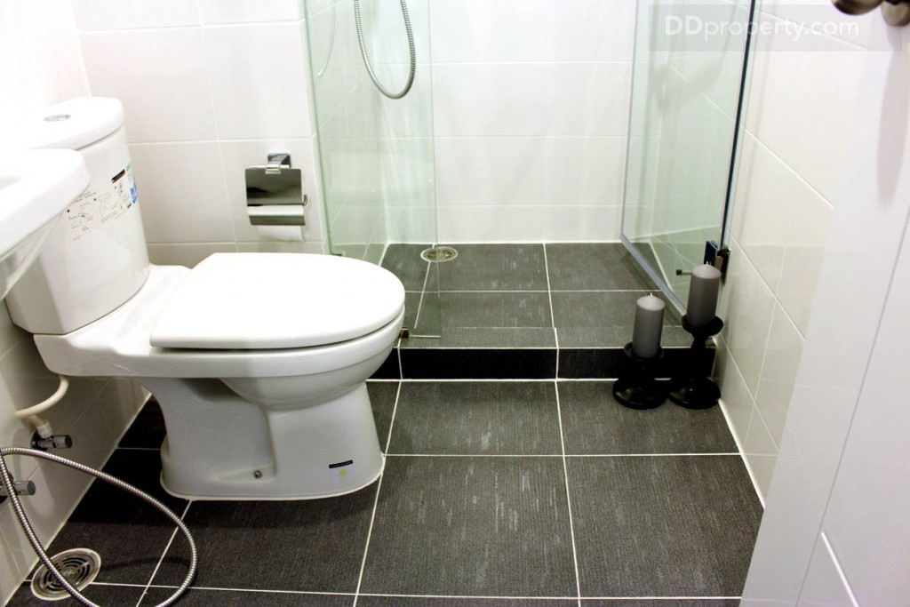 ขนาดพื้นที่ภายในห้องน้ำ ห้องอาบน้ำ 0.5 x 0.5 ม.