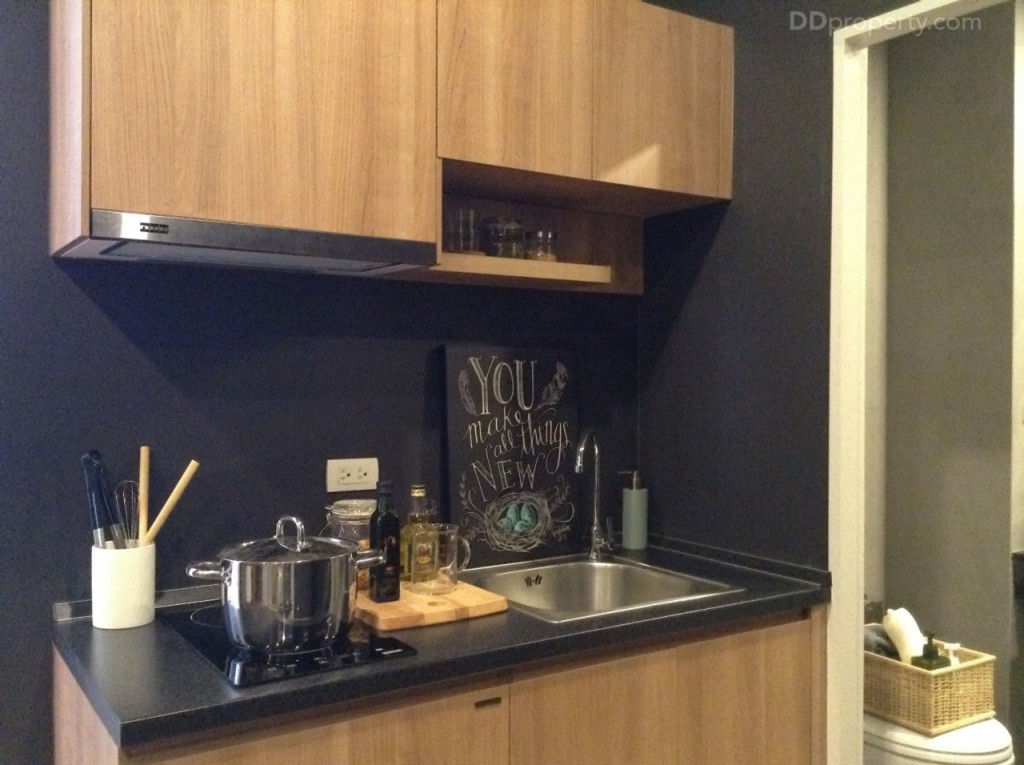 Motive Chaengwattanap27-023