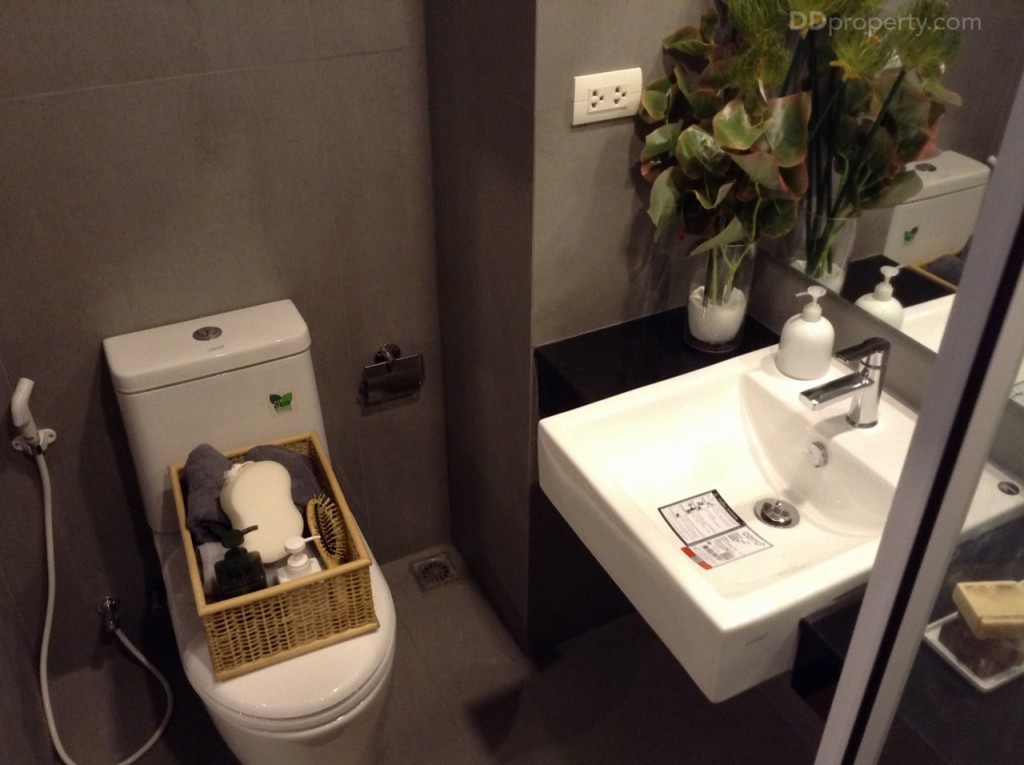 Motive Chaengwattanap29-025