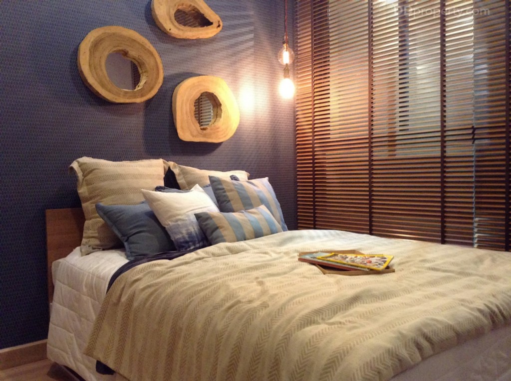 Motive Chaengwattanap33-029