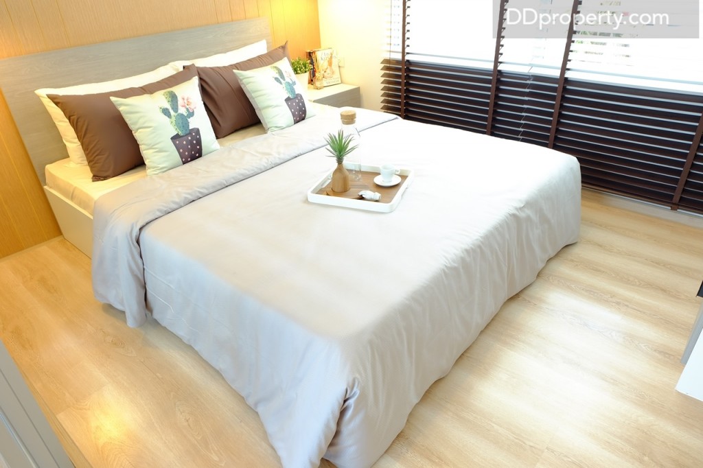 ดังนั้นสามารถจัดวางเตียงที่มีขนาดใหญ่กว่า 5 ฟุตได้