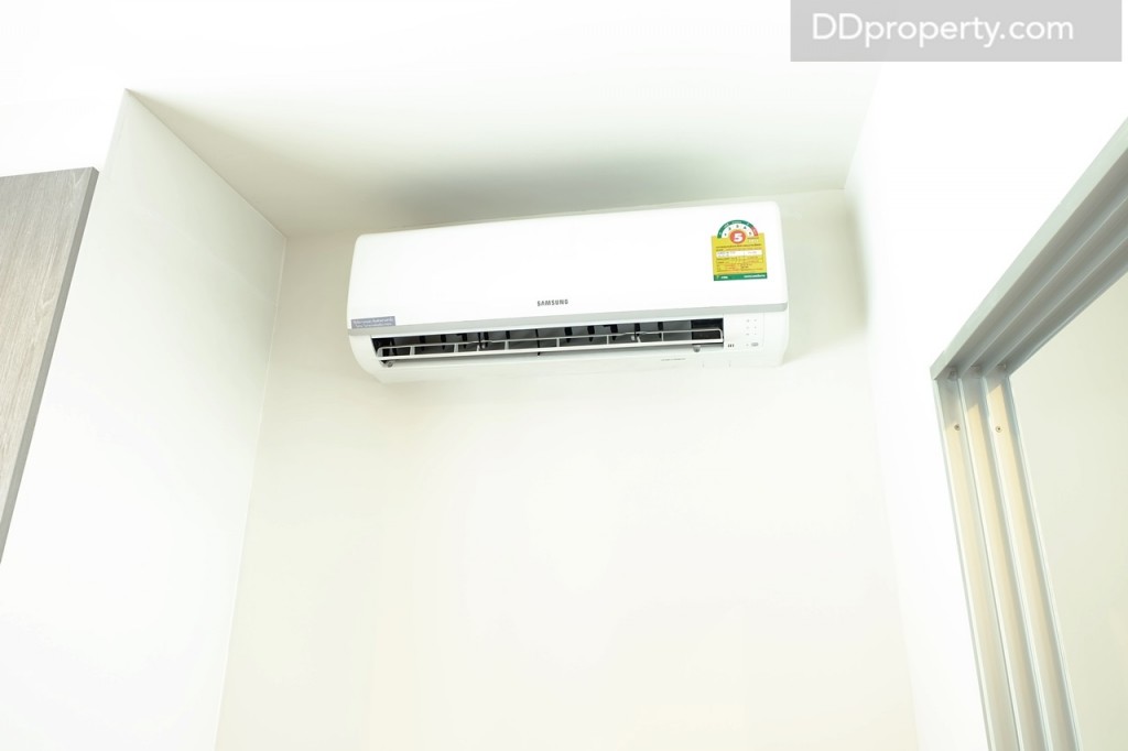 เครื่องปรับอากาศขนาดประมาณ 10,000 BTU แบรนด์ Samsung หรือเทียบเท่าแถม 1 เครื่องต่อยูนิต