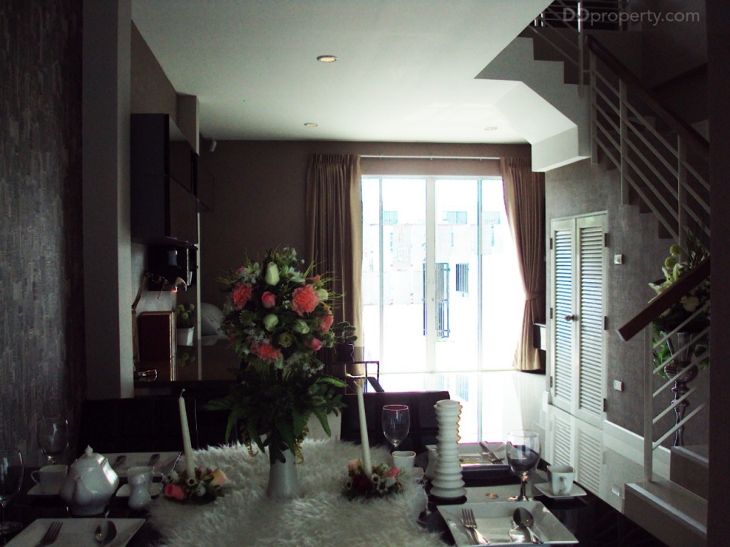 RK Park Watcharapolp40-024