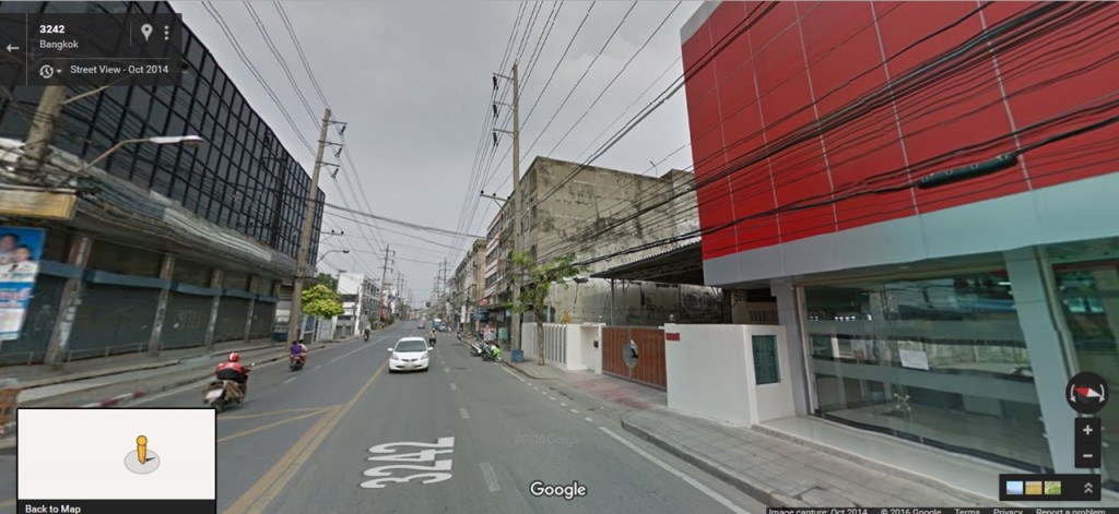 หน้าโครงการจะเป็นถนนรถสวน 4 เลน