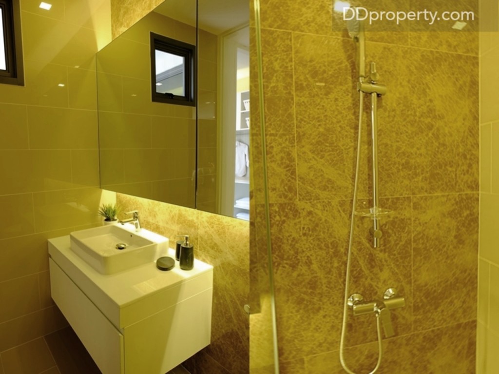 สุขภัณฑ์ตัวท็อปของ Toto ผนังเป็นแกรนิตโต้ลื่นพื้นเป็นแกรนิตโต้ชนิดหยาบ