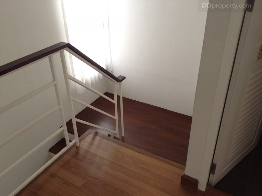 The Modish Bang Bua Thongp36-028