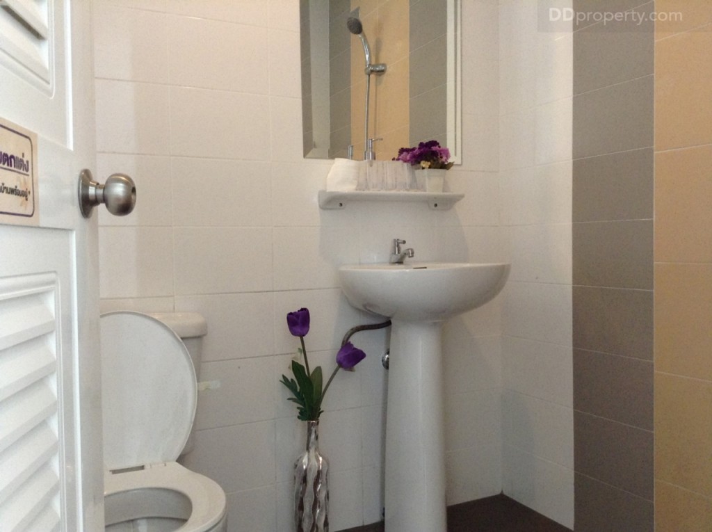 The Modish Bang Bua Thongp38-030