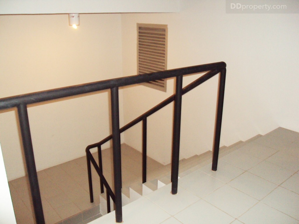 The Prive Ratchadapisek 30p28-015