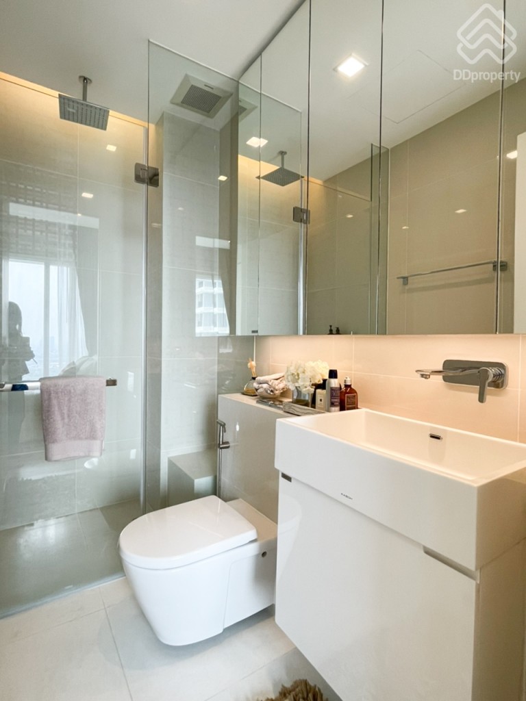 The_Saint_Ressidences_Room_27