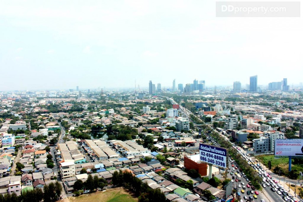 วิวทางทิศตะวันตก