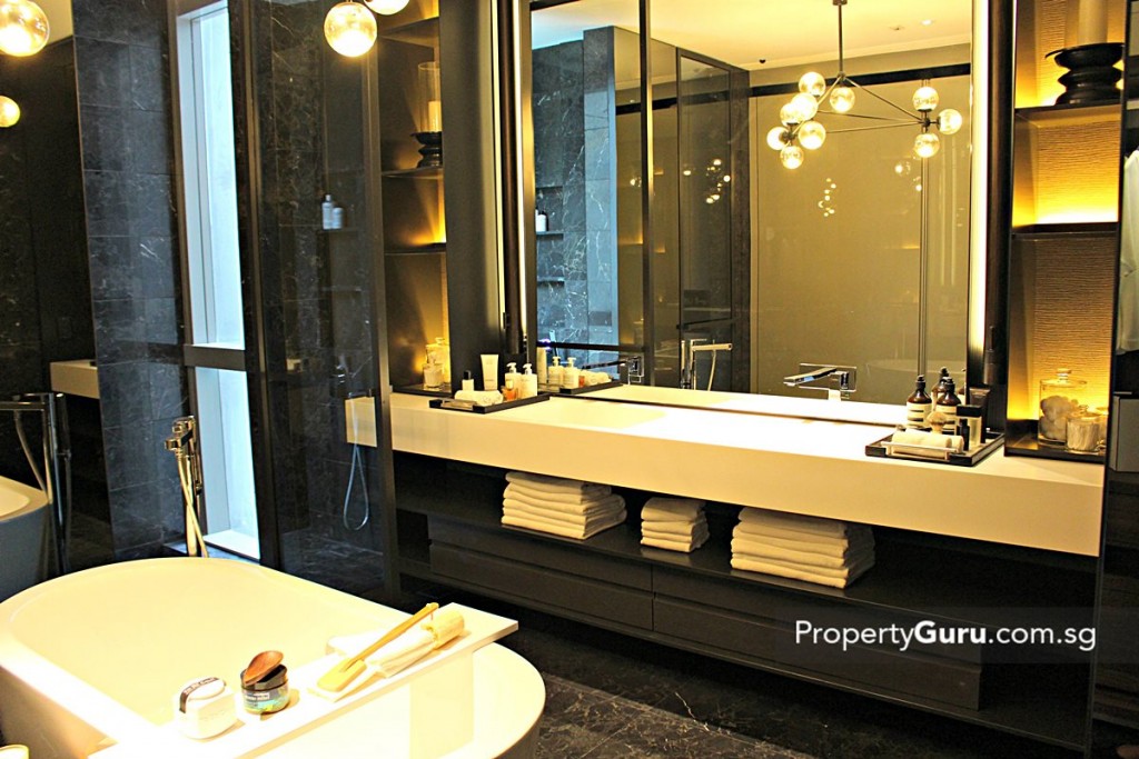 leedon residence master bathroom