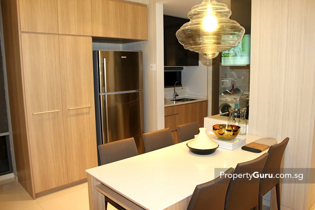 riverbank @ fernvale dining 3 BR