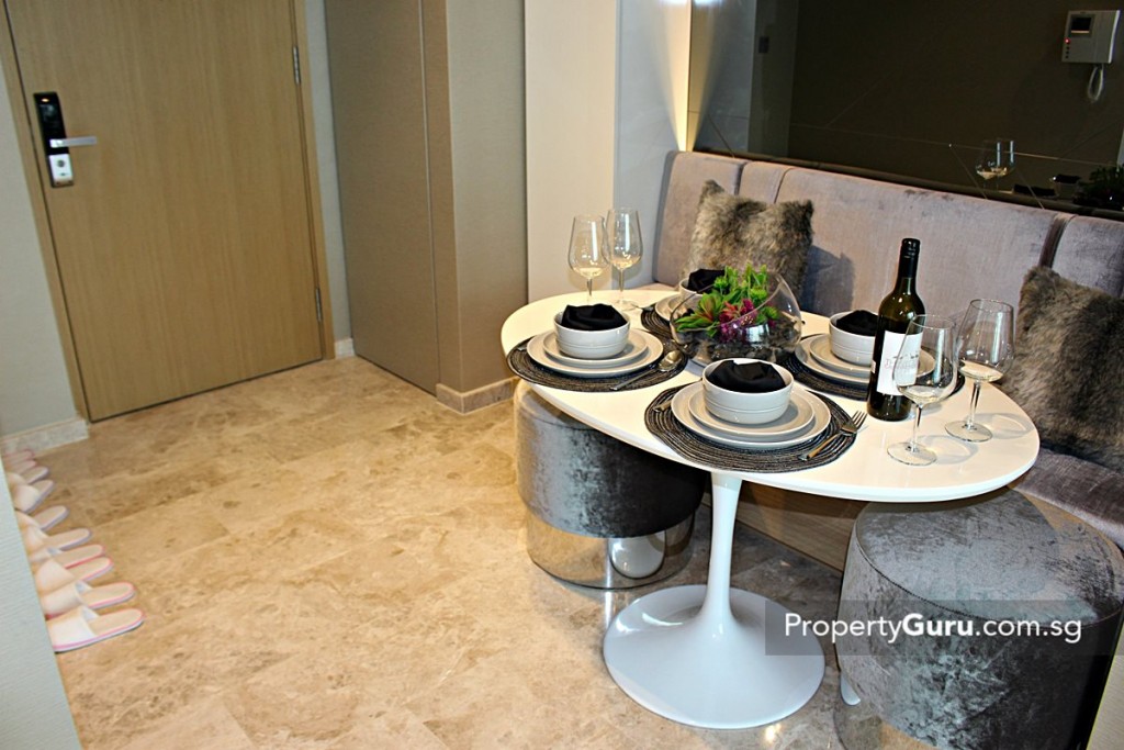 skyline residences dining 1 BR