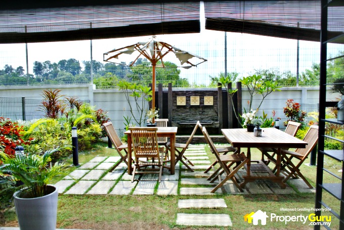 12 private garden 2