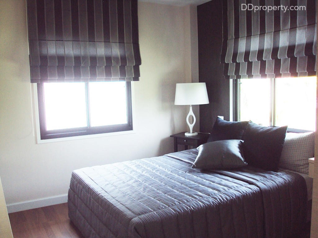 ห้องนอนเล็ก ไม่มีระเบียงทั้งสองห้อง