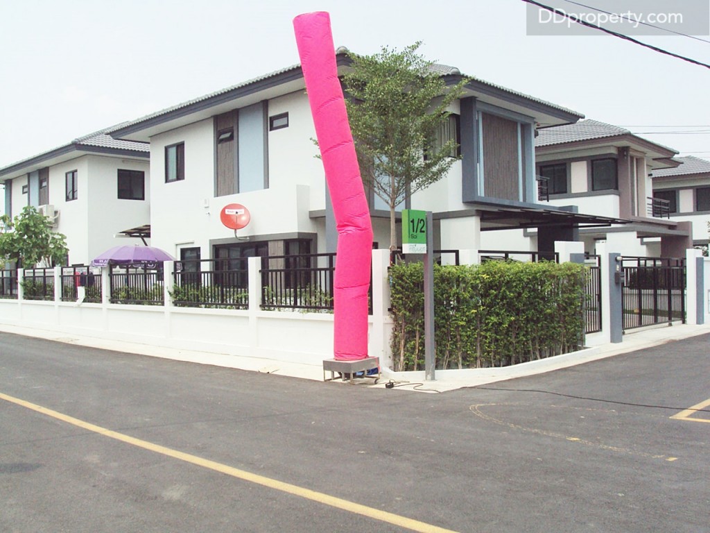 บ้านสร้างเสร็จพร้อมอยู่ พร้อมโอน