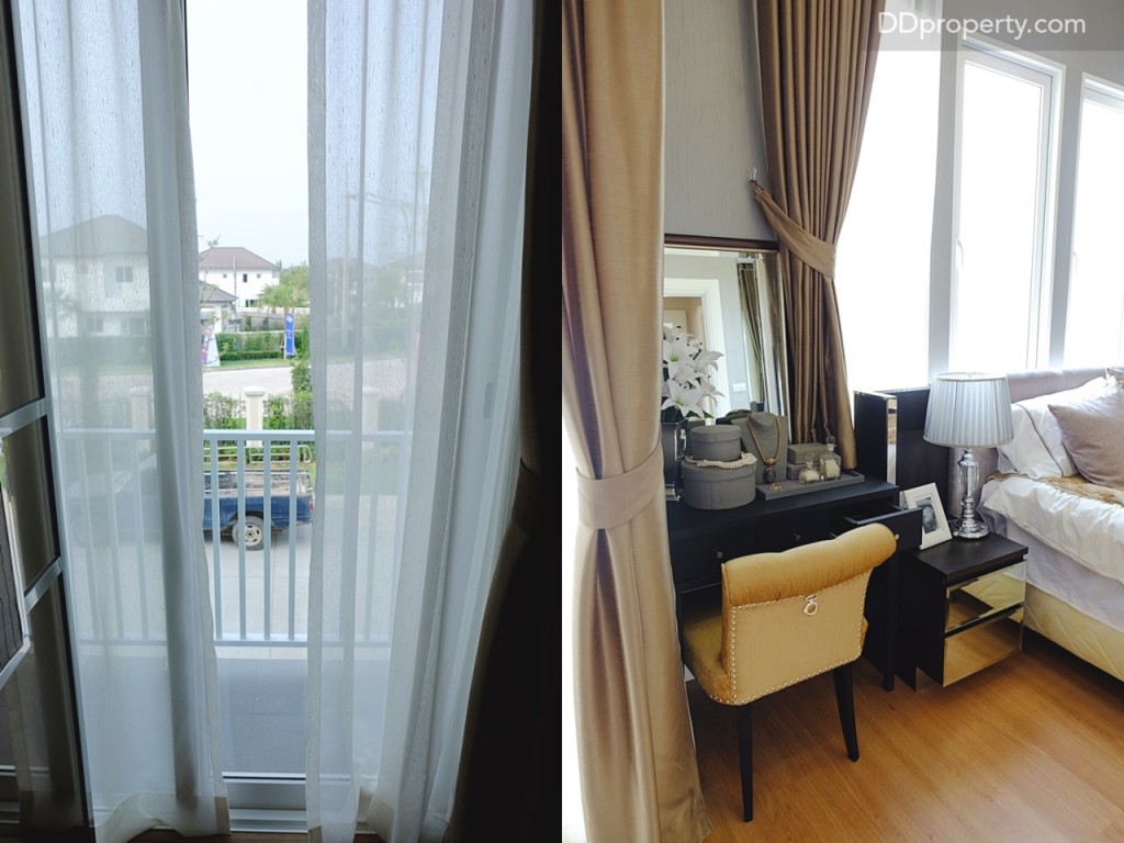 ติดกันจะเป็นระเบียงสามารถเดินออกไปได้ ขนาดระเบียงกว้าง 1 เมตร