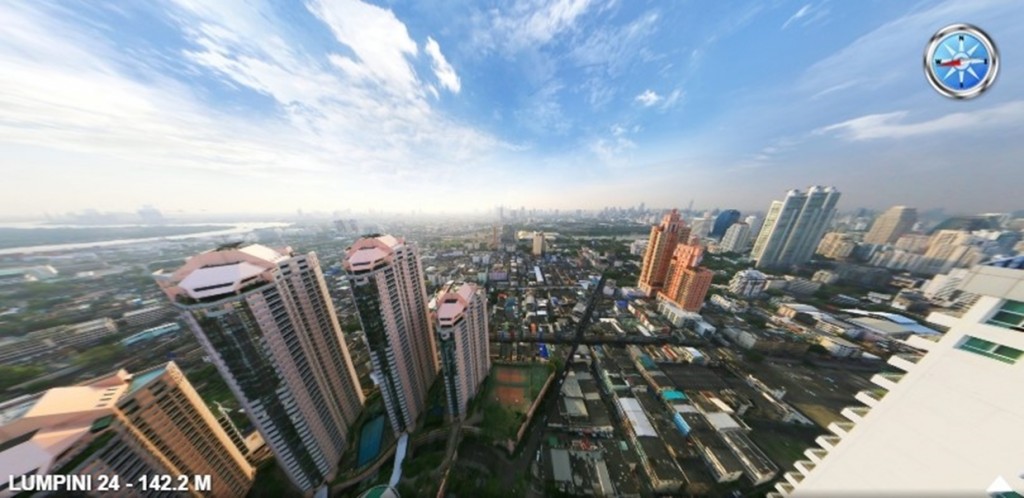 ทิศตะวันตก (W) ชั้น 3-6 จะติดอาคารจอดรถ แต่ถ้าชั้นสูงๆ ขึ้นไป ถึงจะเป็นทิศที่รับแดดกลางวัน แต่ราคาจะสูงกว่าฝั่งทิศตะวันออก (E) เพราะวิวเคลียร์กว่า