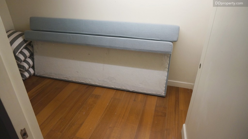 อาจจะใช้เป็นที่เก็บชุดเครื่องนอนสำรอง หรืออาจจะเป็นเครื่องไม้เครื่องมือช่างเพื่องานซ่อมบำรุงที่สามารถซ่อมได้ด้วยตัวเอง