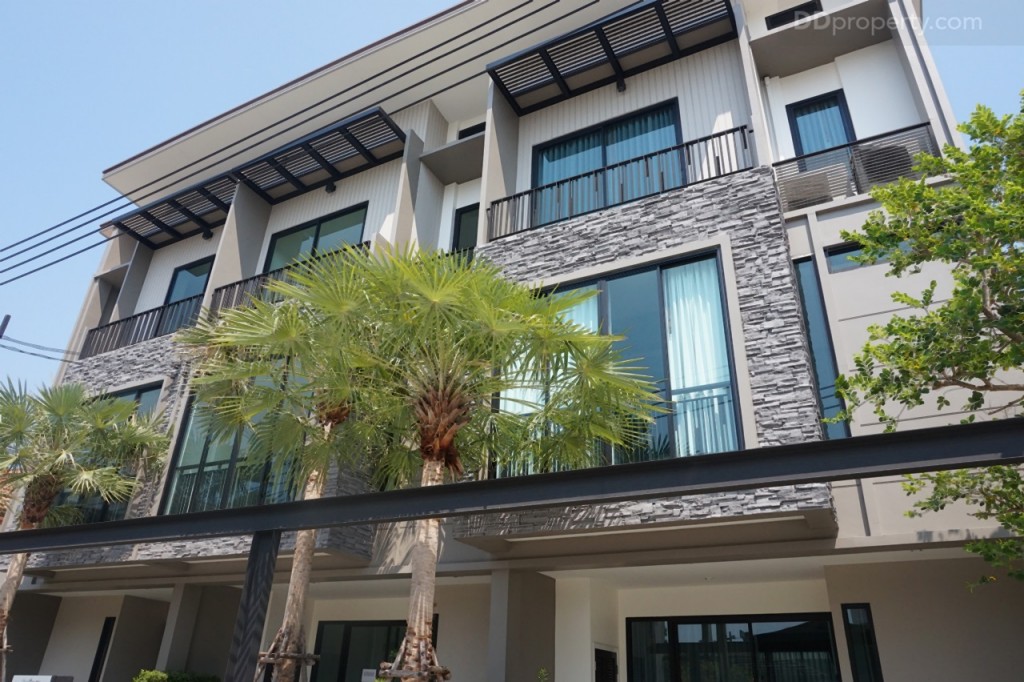 Pieamsuk Pinklao KanjanapisekDSC08088-002