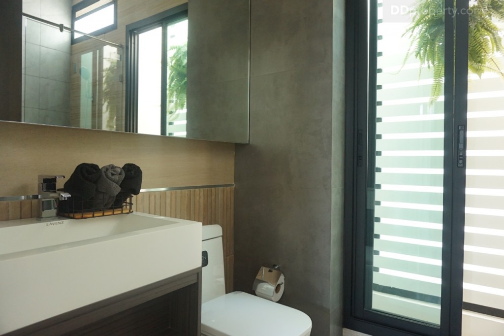 Pieamsuk Pinklao KanjanapisekDSC08132-036