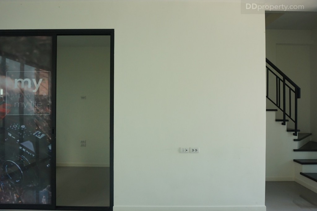 Pieamsuk Pinklao KanjanapisekDSC08192-004