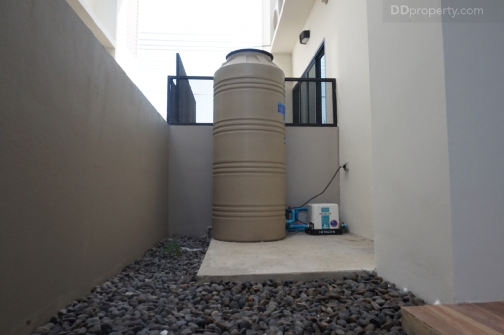 Pieamsuk Pinklao KanjanapisekDSC08195-007