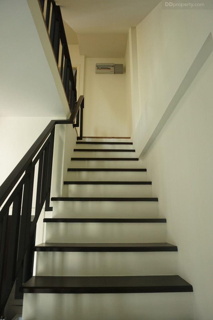 Pieamsuk Pinklao KanjanapisekDSC08203-015