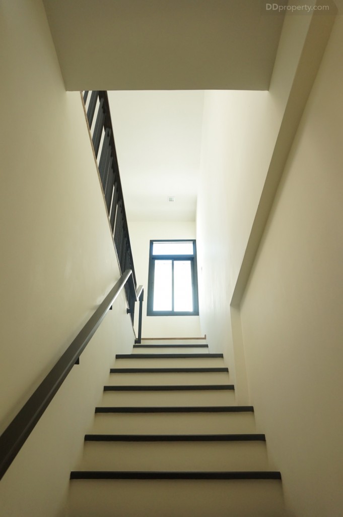 Pieamsuk Pinklao KanjanapisekDSC08215-025