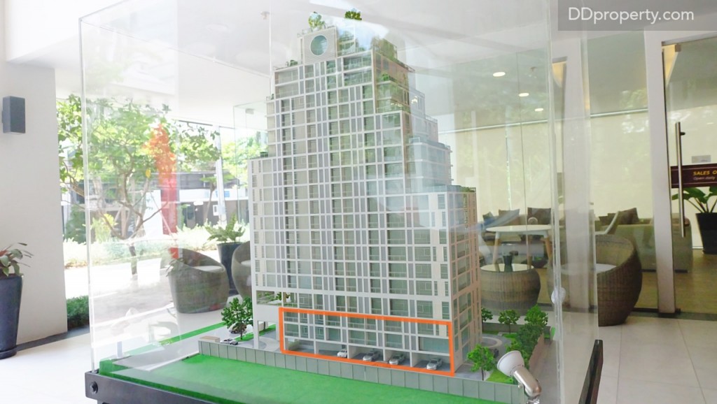 แต่ละยูนิตประเภททาวน์เฮ้าส์จะมี 3 ชั้นด้วยกัน