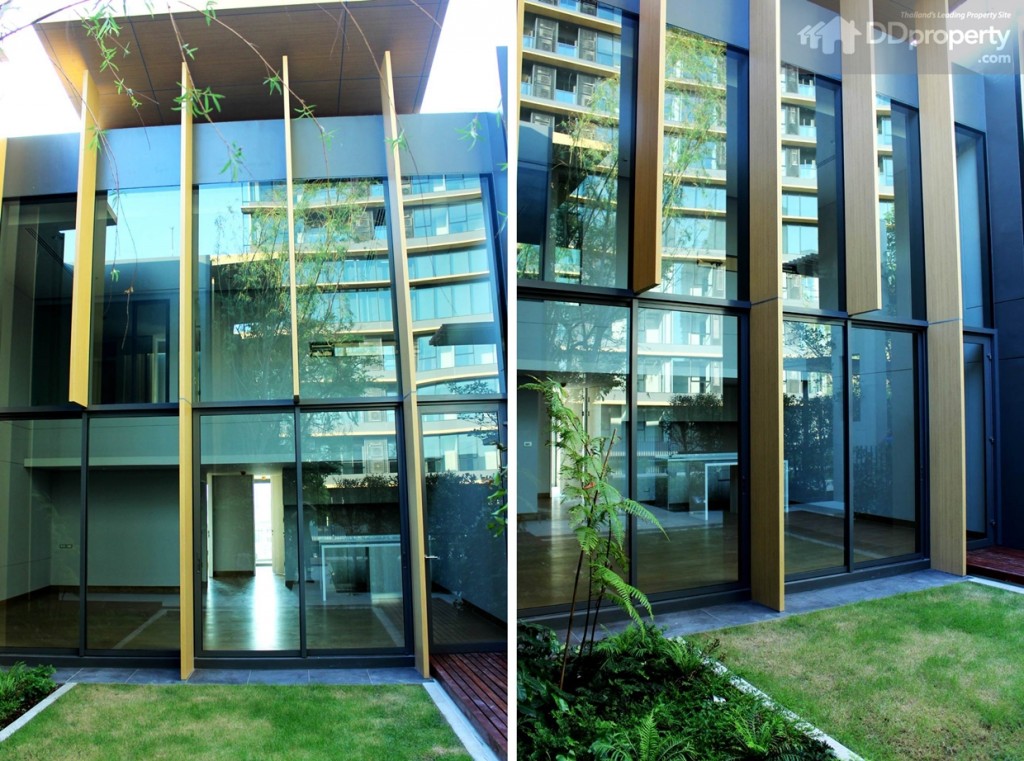 ห้อง SOHO เป็นห้องแบบดูเพล็กซ์ วิลล่า ขนาดเริ่มต้น 130 ตร.ม.ดีไซน์ด้านหน้าของห้องเป็นแบบโมเดิร์น ความสูงแบบ Double volume 