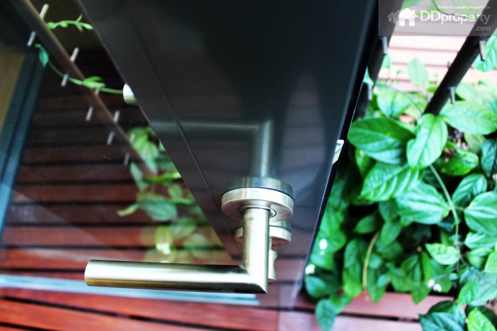 ที่เปิดประตูเป็นแบบด้ามจับอะลูมิเนียมพ่นสีเกรดพรีเมี่ยม