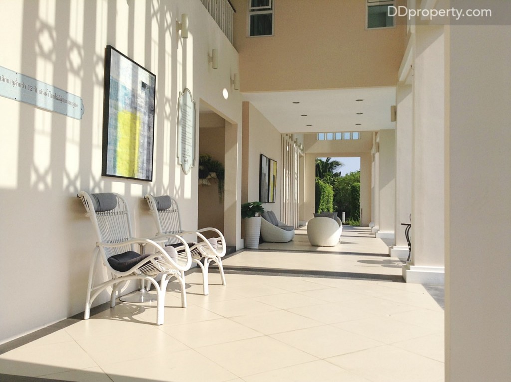 ชั้นล่าง เป็นส่วนของที่พักผ่อน