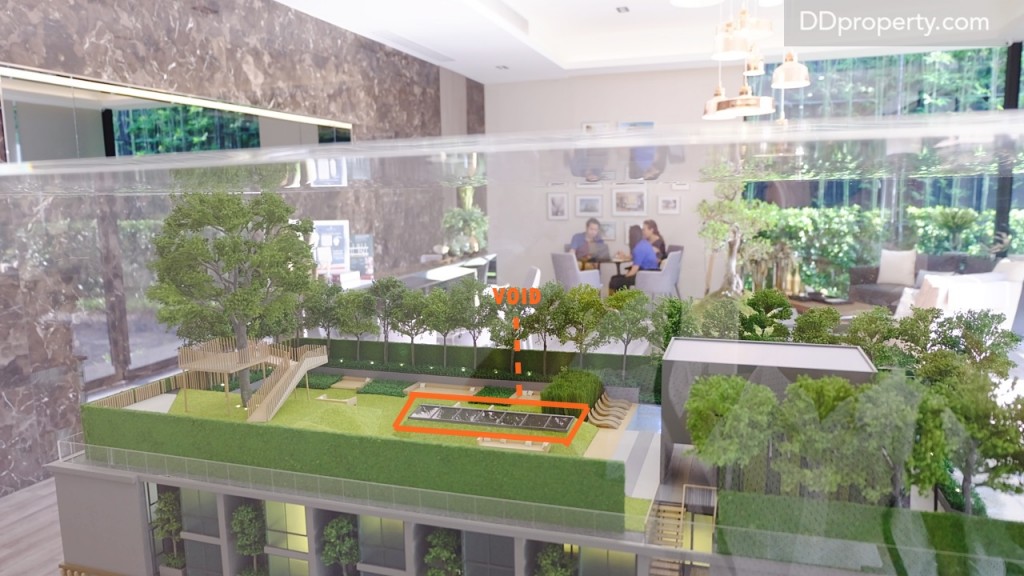 ช่องจาก rooftop ที่ให้แสงลอดเข้าเพิ่มความสว่างตอนกลางวันภายในตัวอาคารโดยไม่ต้องใช้ไฟฟ้ามาพร้อมกระจกกรองยูวีที่กันทั้งรังสีความร้อนและฝน