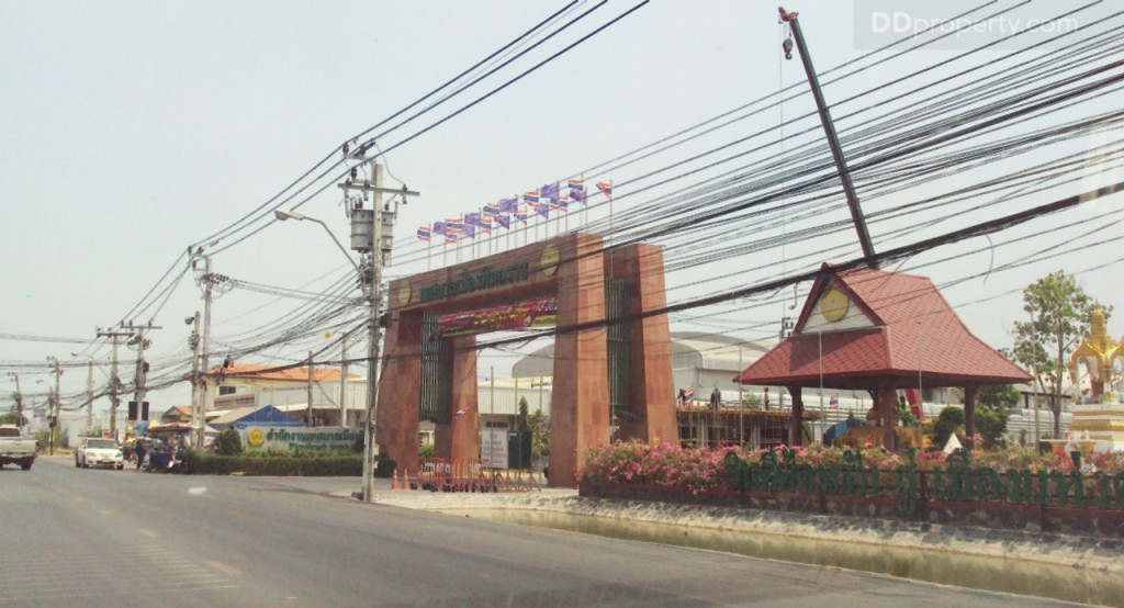 lio bliss Kanjanapisek-Chaiyaphreukp11-008