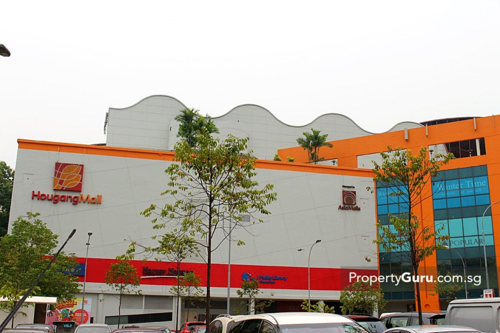 entertainment, shopping mall, dining, amenities, nearby, condo