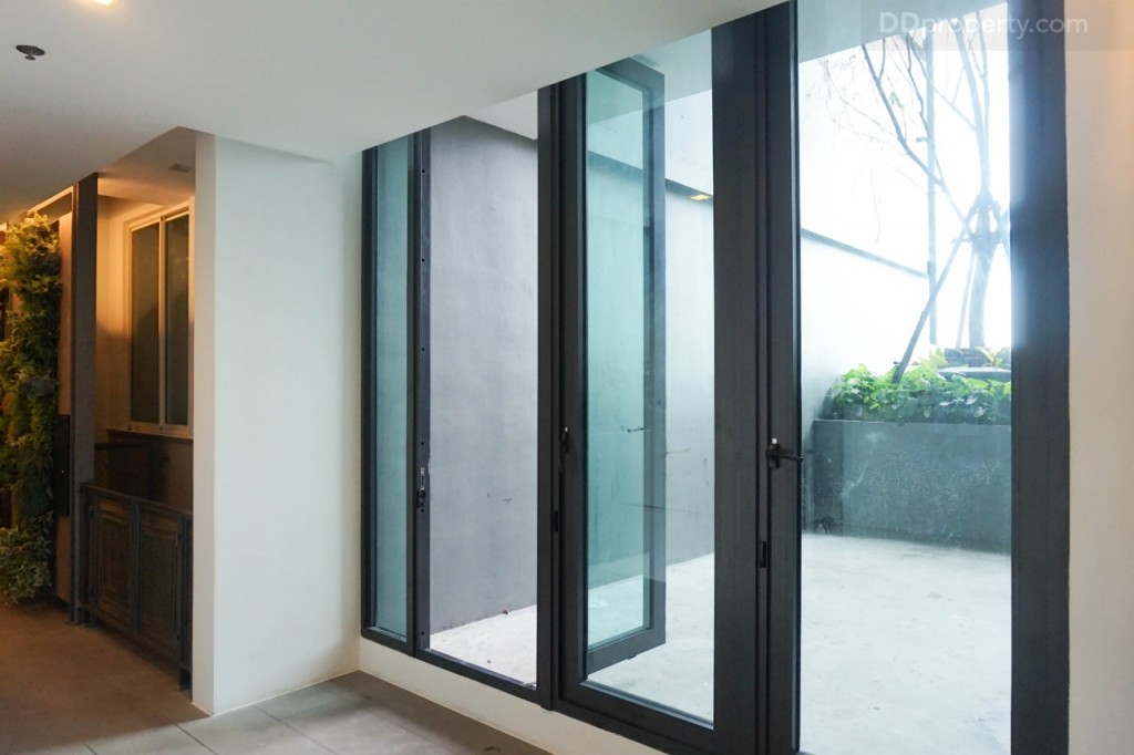 12 A Space ID Asoke RatchadaDSC09004-096