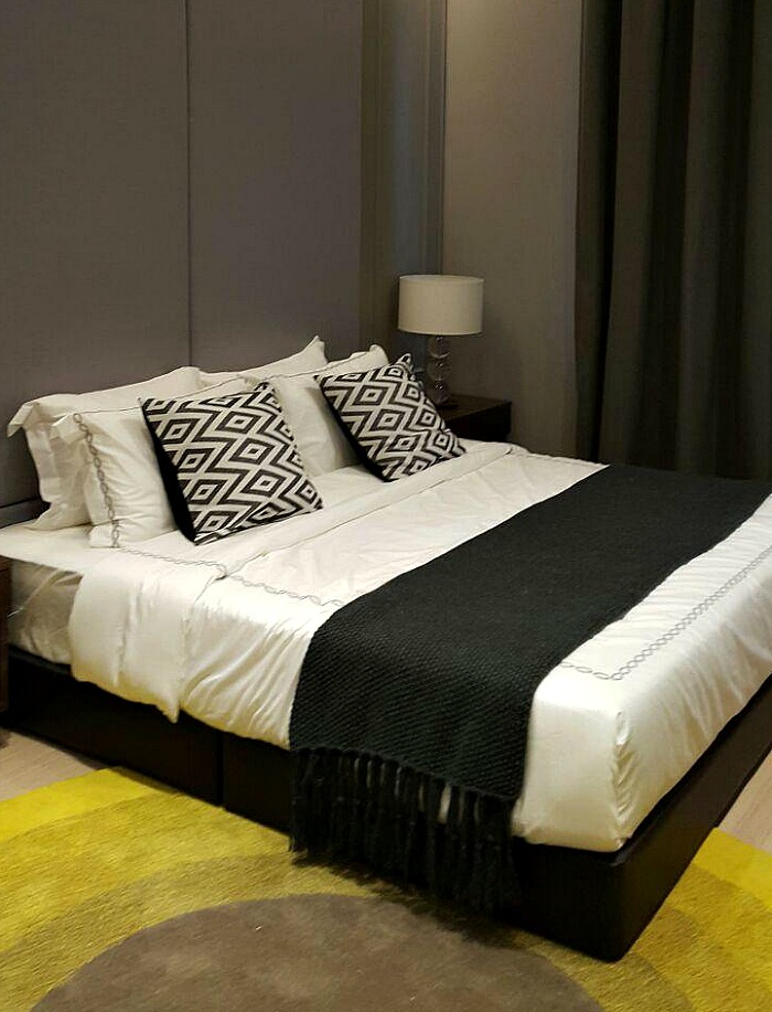 19 - Gravit8 - Bedroom