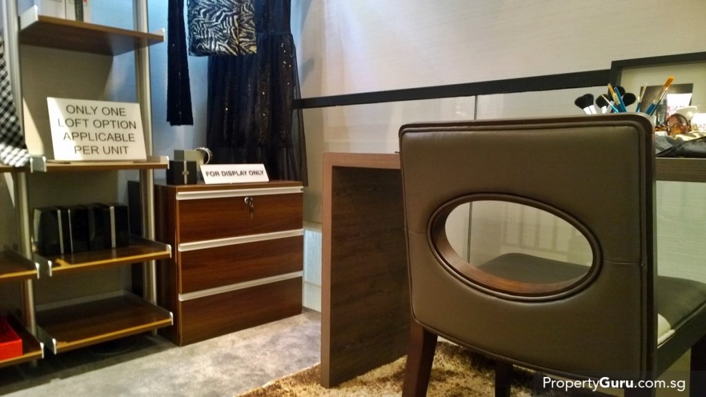 3BR furniture deck 1st common room