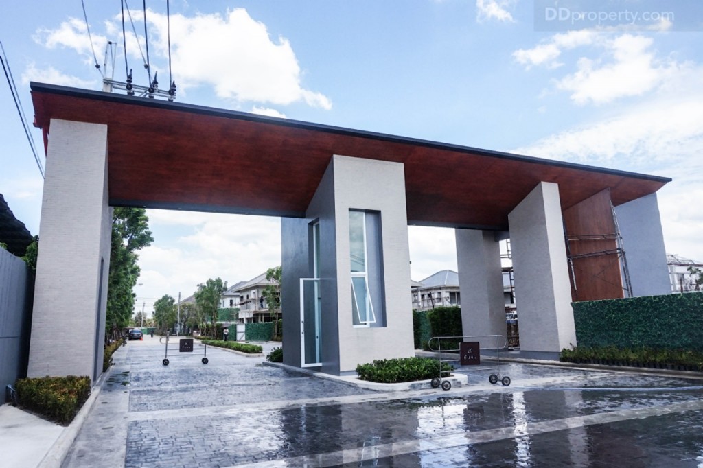 Chaunchun Grand Ratchapruek Rama 52 DSC09069-002