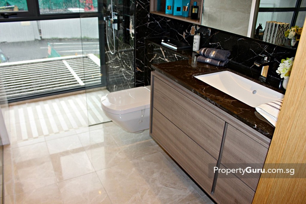 belgravia villas master bathroom 1