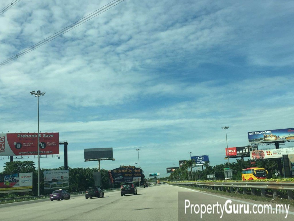 Greenwoods Salak Perdana Highway