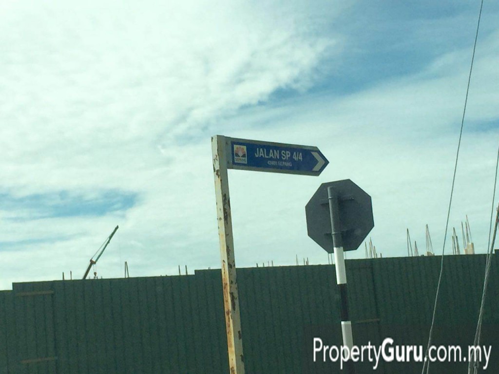 Greenwoods Salak Perdana Road